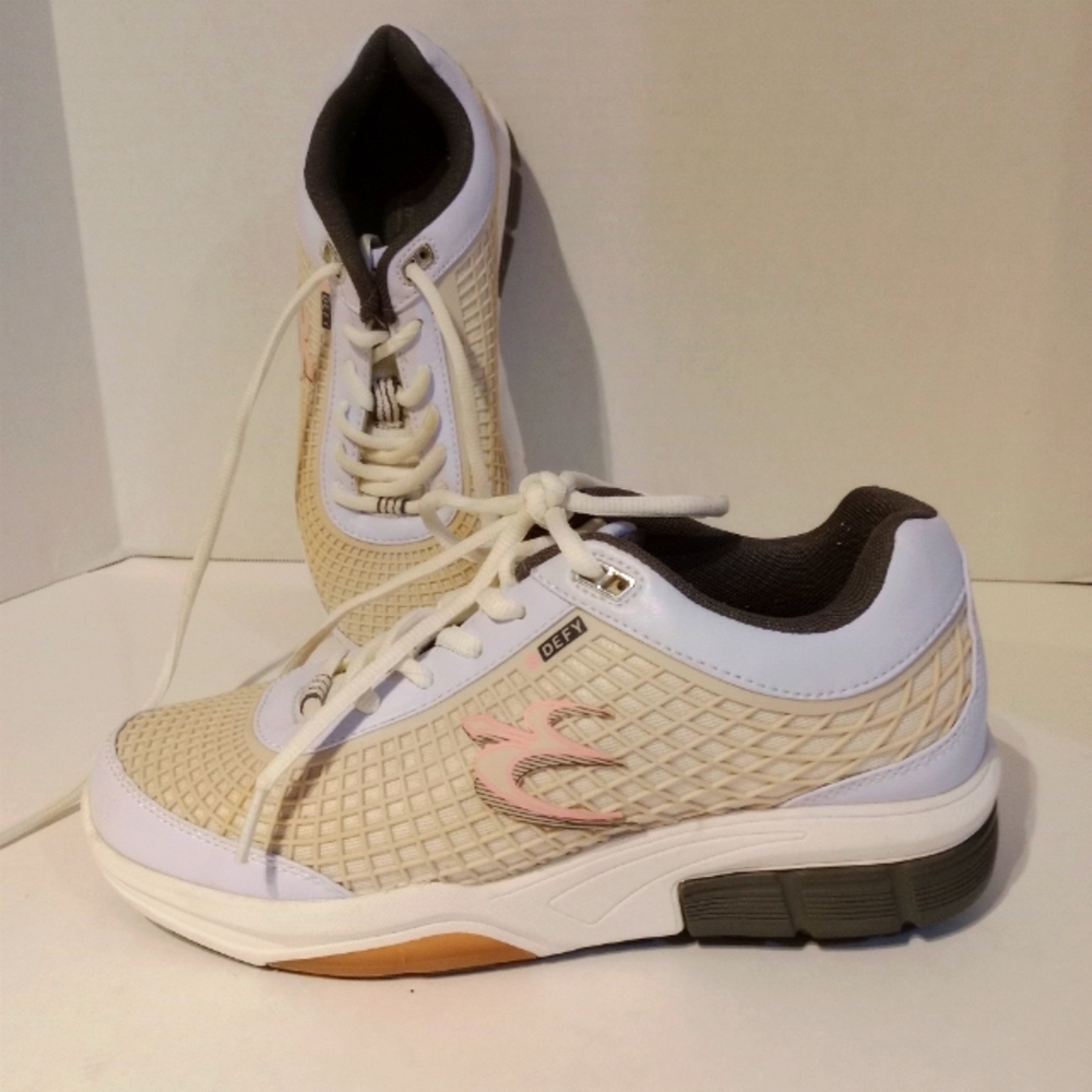 GDEFY Walking Shoes Women's 8 Gravity‎ Defyer Support Comfort